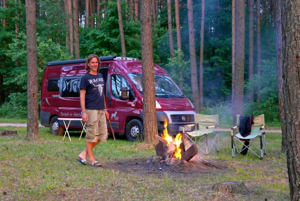 Campen im Nationalpark in Litauen