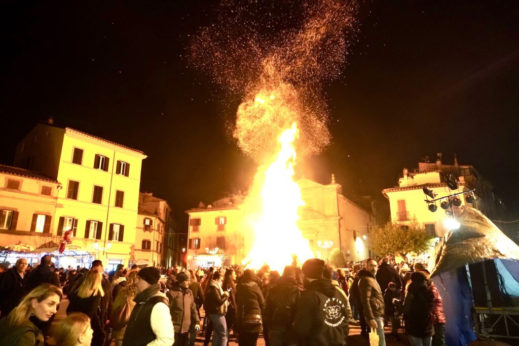 Festa fuoco Bagnaia, @tierisch-in-fahrt.de